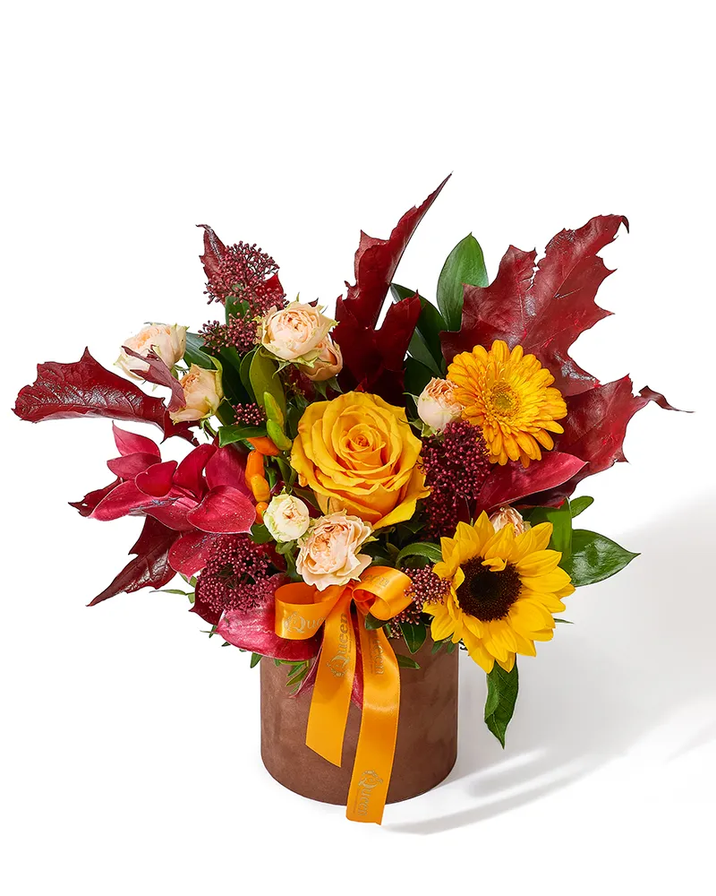 Aranjament floral cu minirose, trandafir și helianthus „Sunrise Delight”