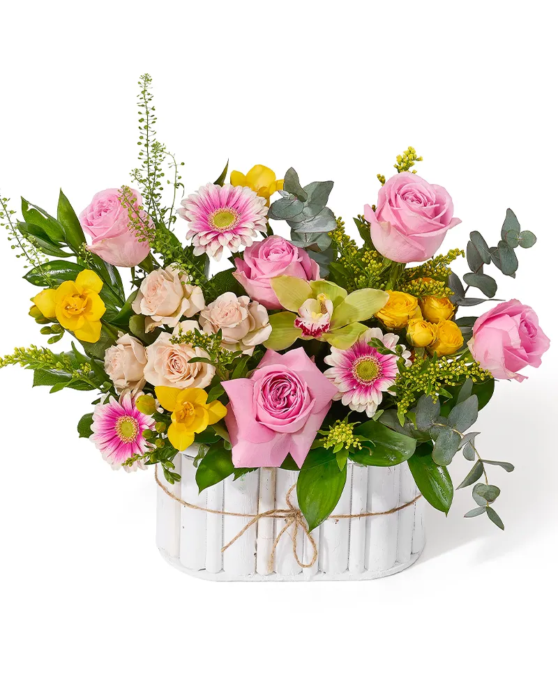 Aranjament floral cu trandafiri si minirose „Bloom Sonata”