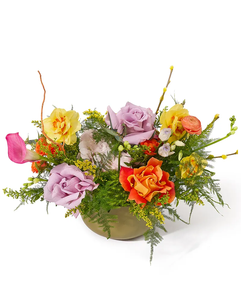 Aranjament floral in vas ceramic cu trandafiri mov si portocalii, hortensie roz, cala si lisianthus „Radiant Bouquet”