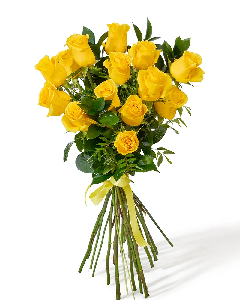Buchet cu 15 trandafiri „Crimson Elegance”