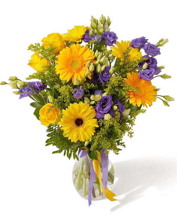 Buchet cu minigerbere, trandafiri si lisianthus „Sunny Delight”