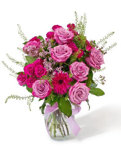 Buchet cu trandafiri, minirosă și gerbera „Elegant Charm”