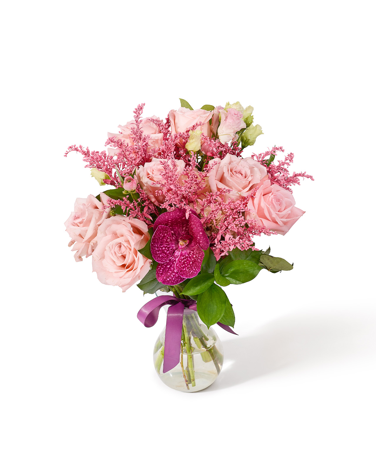 Buchet cu trandafiri roz, lisianthus, cupa Vanda si solidago roz „Summer Echo”