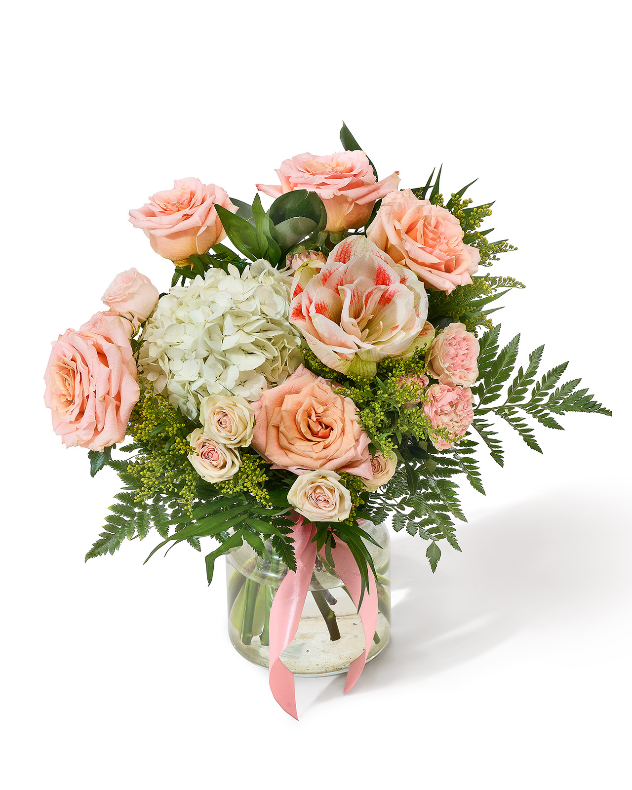 Buchet cu trandafiri și hortensie „Blushing Horizon”