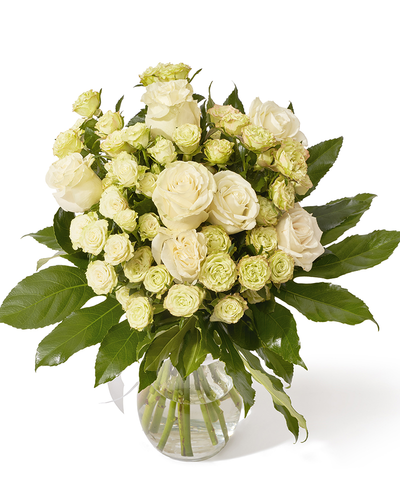 Buchet cu trandafiri si minirose „Velvet Romance”