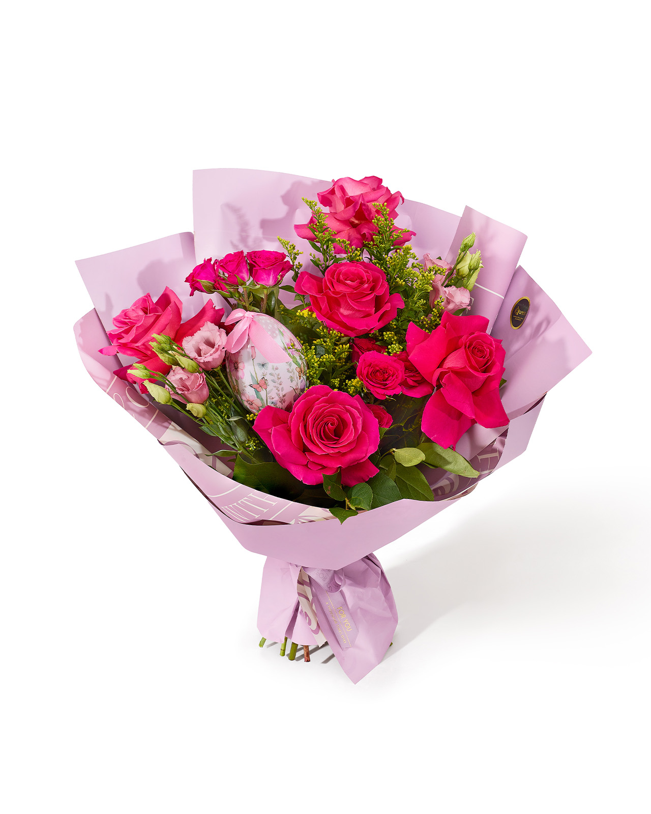 Buchet de Paste cu trandafiri Pink Floyd, lisianthus roz, minirose fucsia si solidago „Coral Whispering”